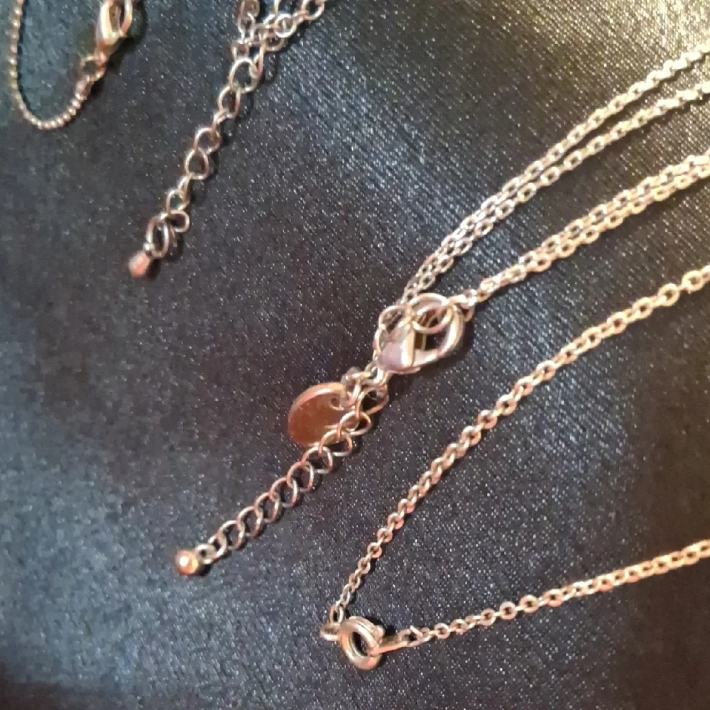 Dazzling Silver Heart Necklace - Picture 8 of 11